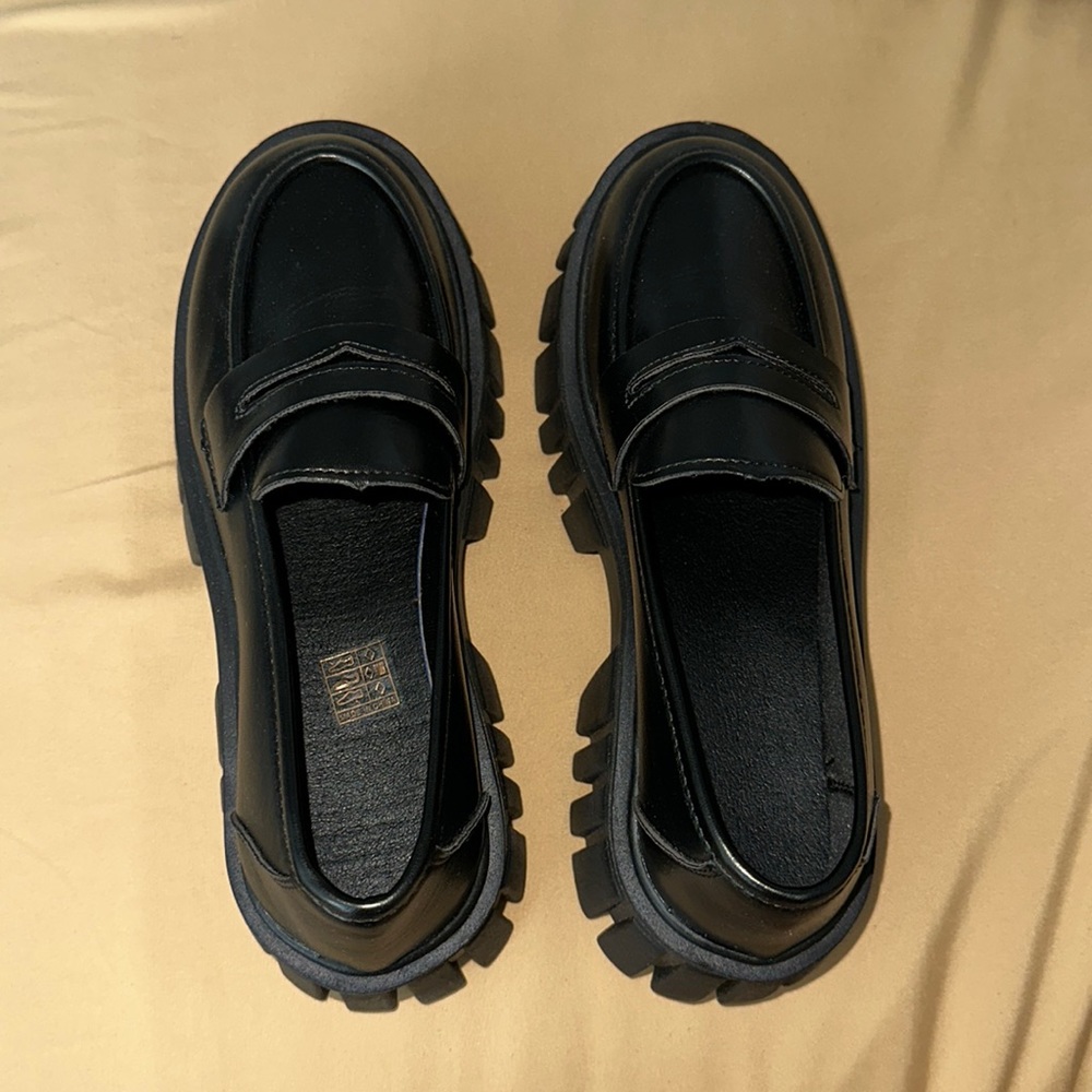 Slip on platform loafers